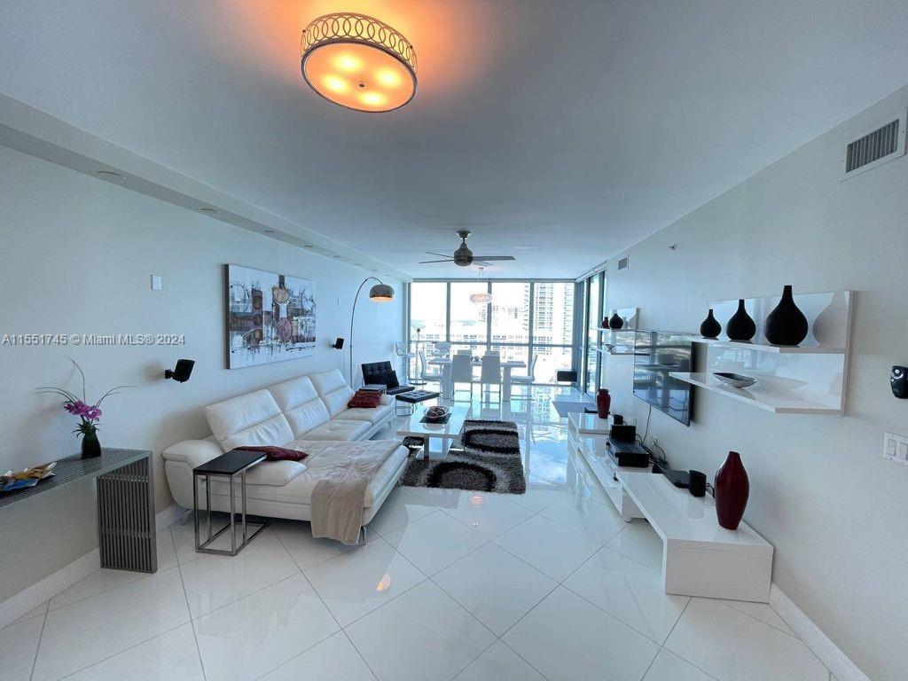 3101 S OCEAN DR Unit: 2003 (Available APRIL 28)