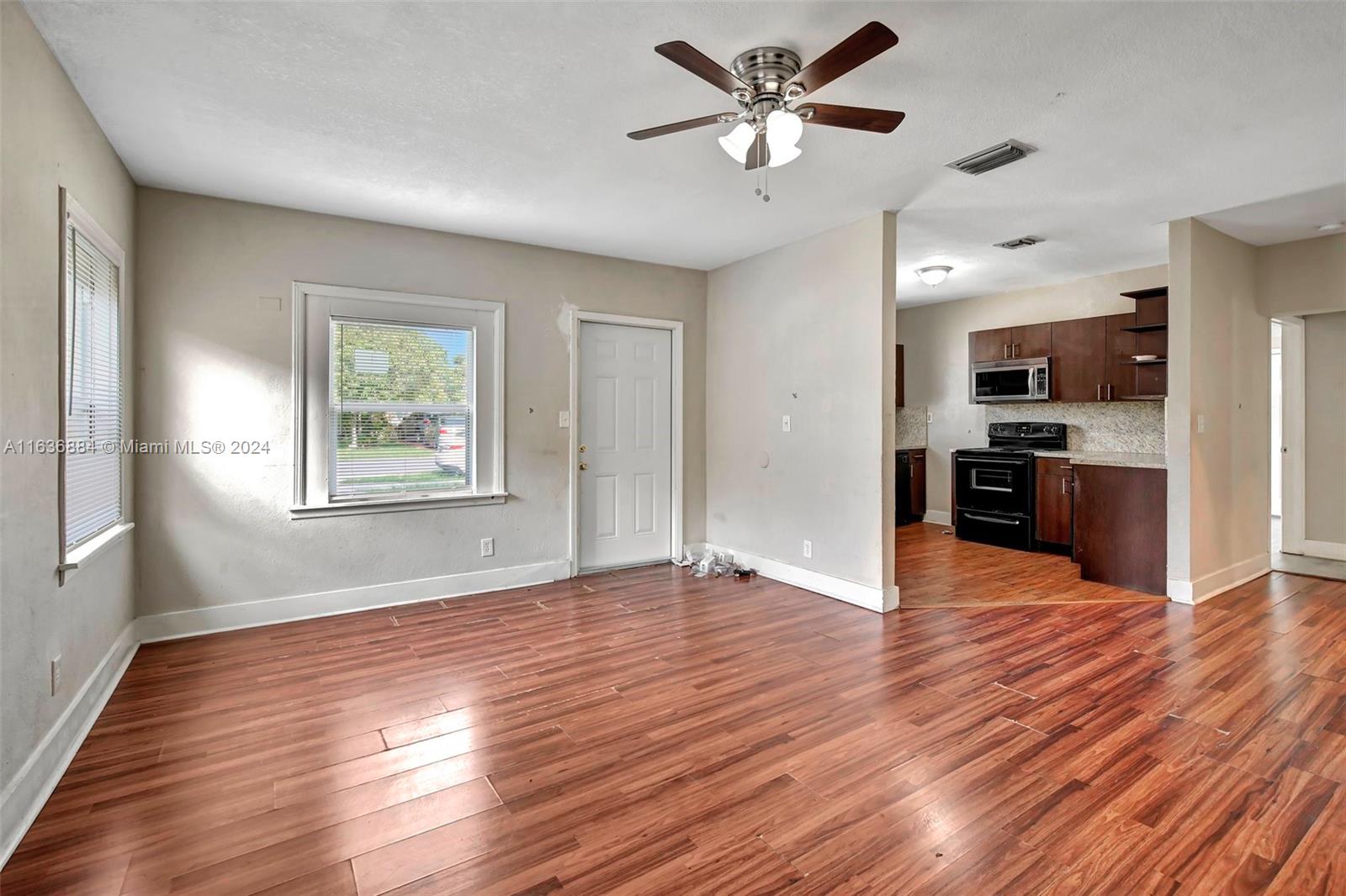 204 SW 2nd Ave