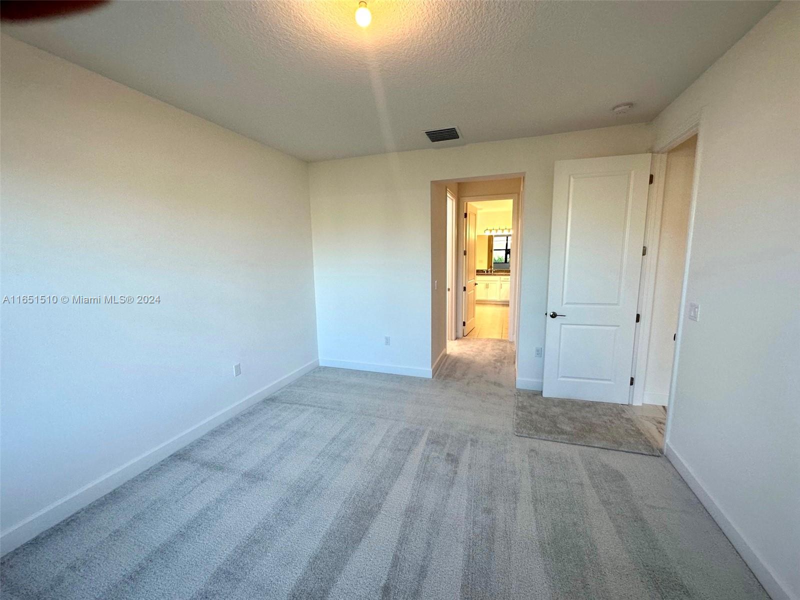 12555 SW Green Creek Dr, Port St. Lucie