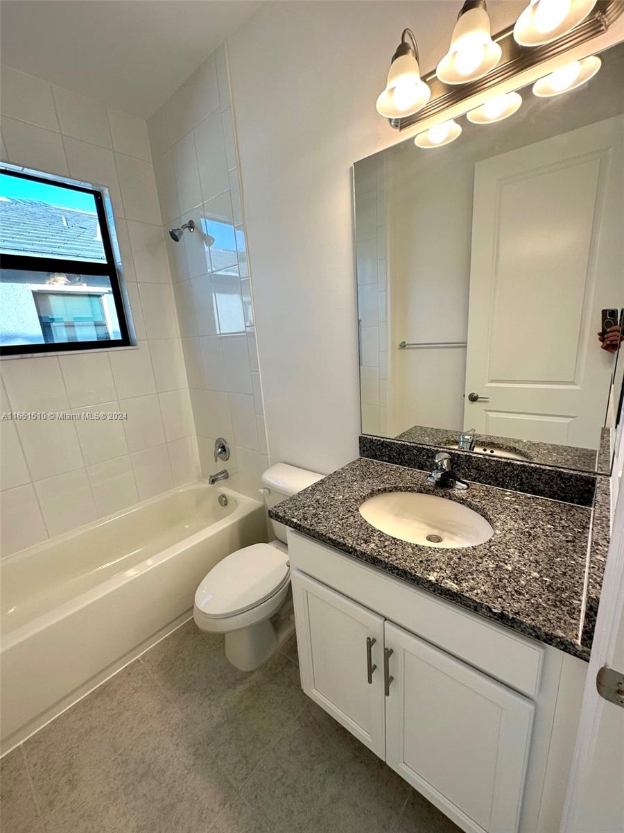 12555 SW Green Creek Dr, Port St. Lucie