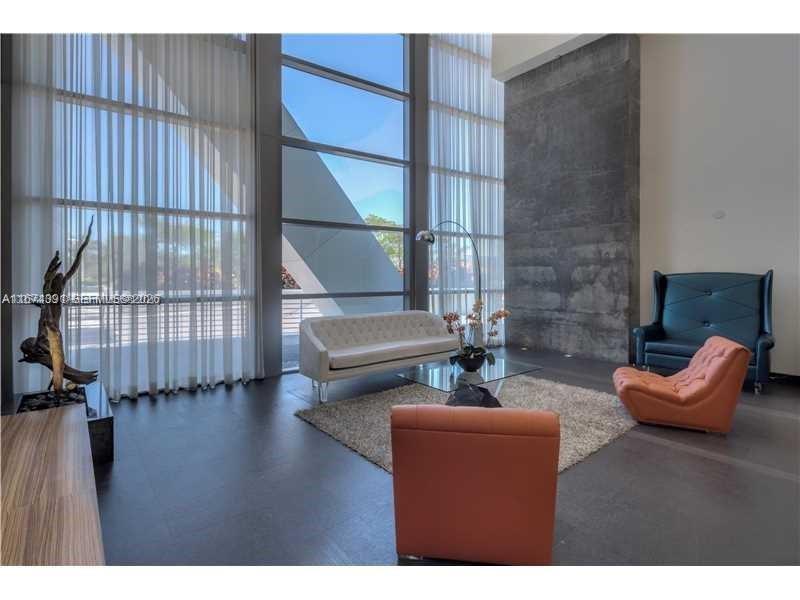 888 Biscayne Blvd # 1811