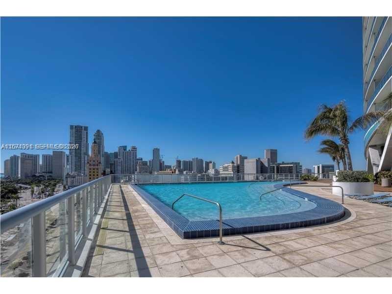 888 Biscayne Blvd # 1811