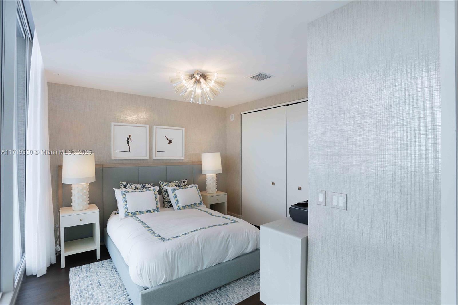 16901 Collins Ave # 3403