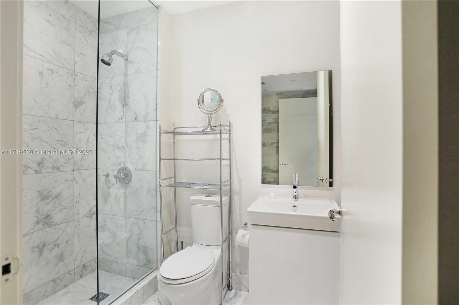 16901 Collins Ave # 3403