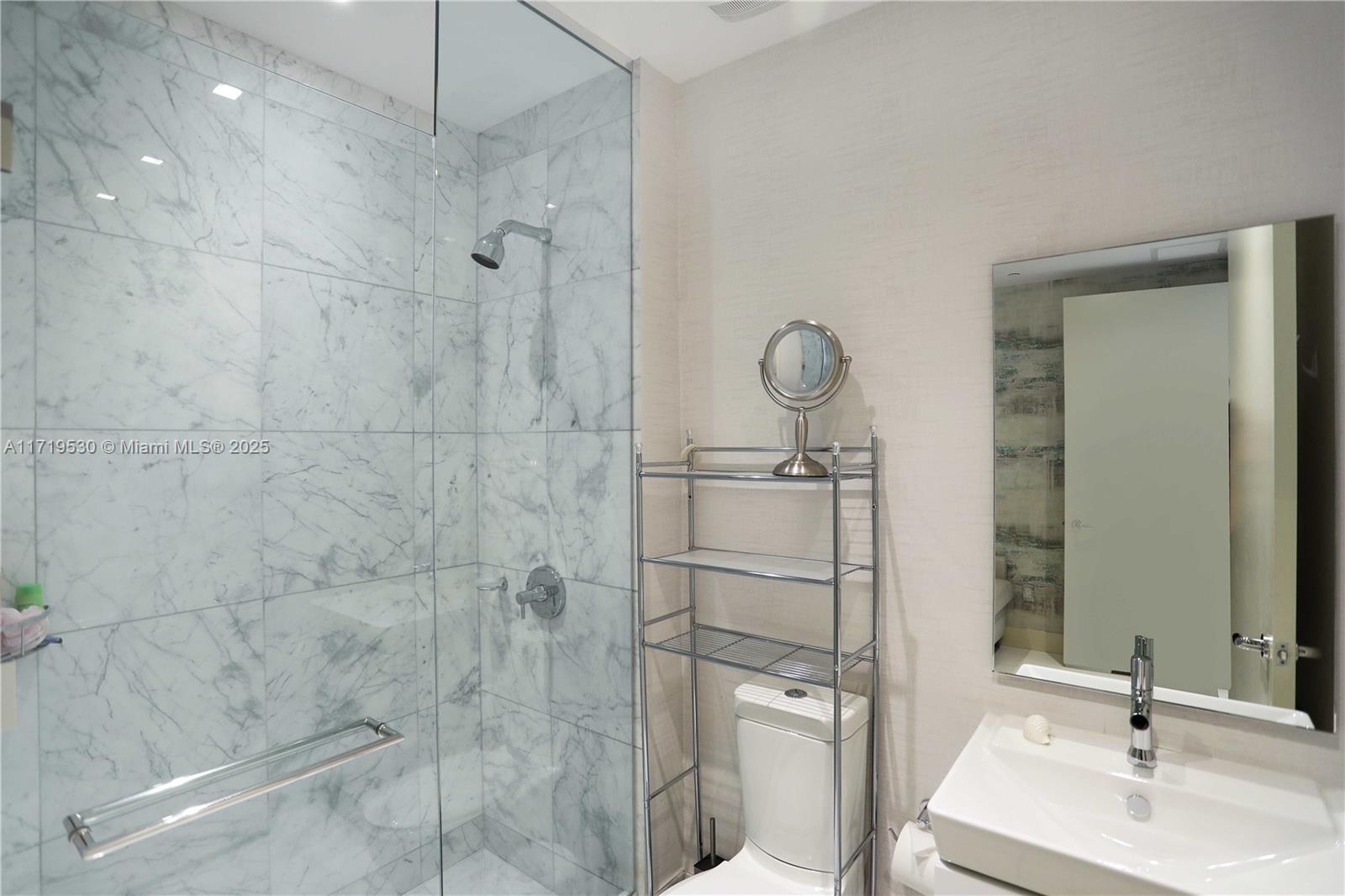 16901 Collins Ave # 3403