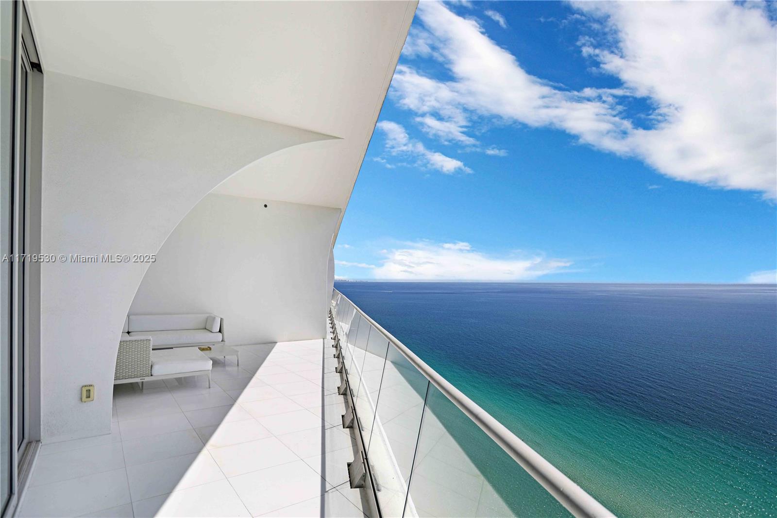 16901 Collins Ave # 3403