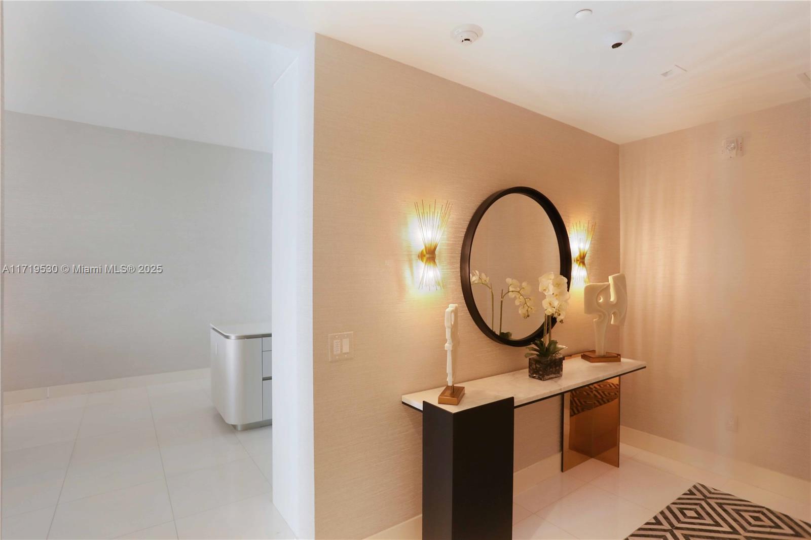 16901 Collins Ave # 3403