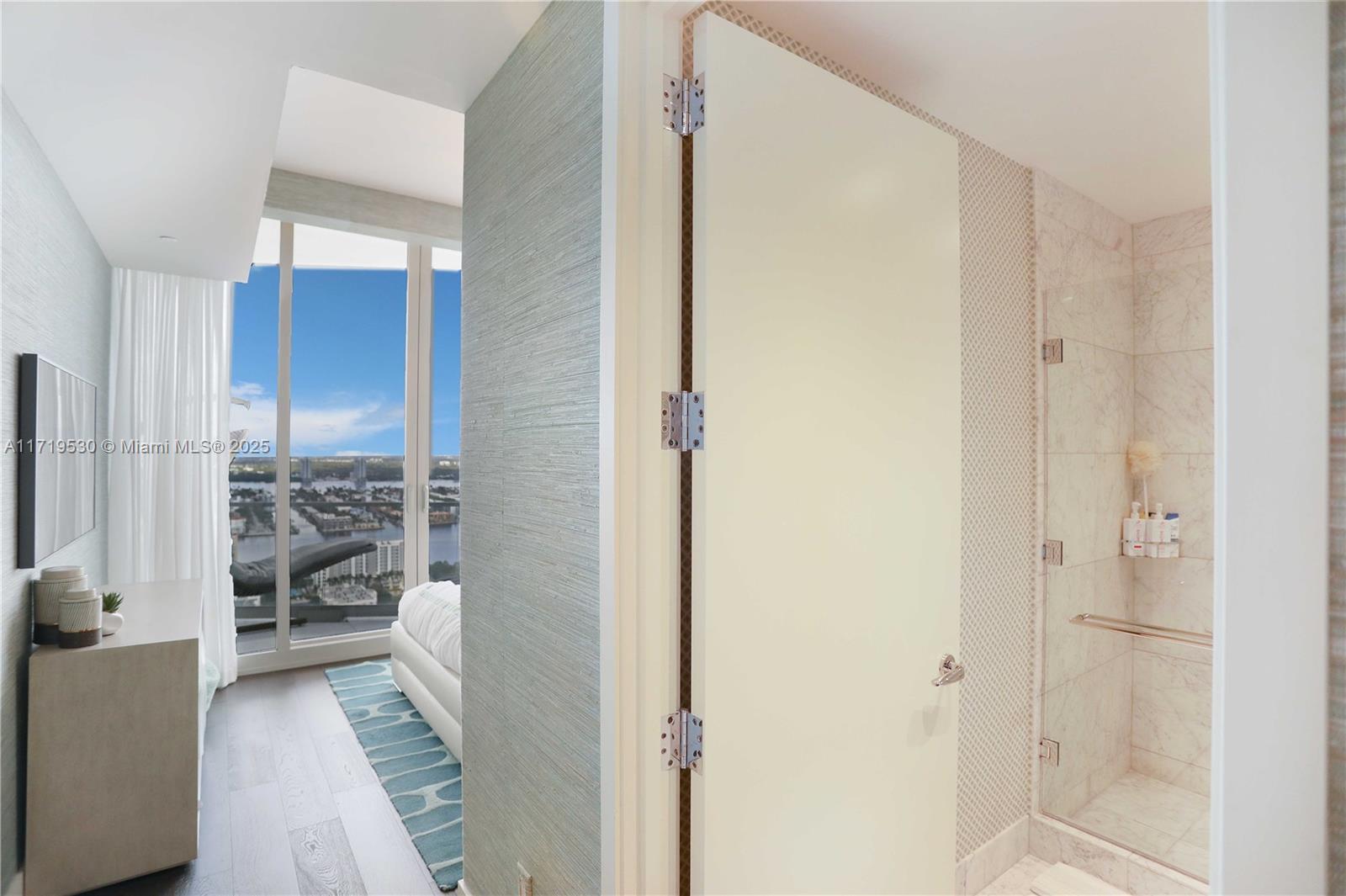 16901 Collins Ave # 3403