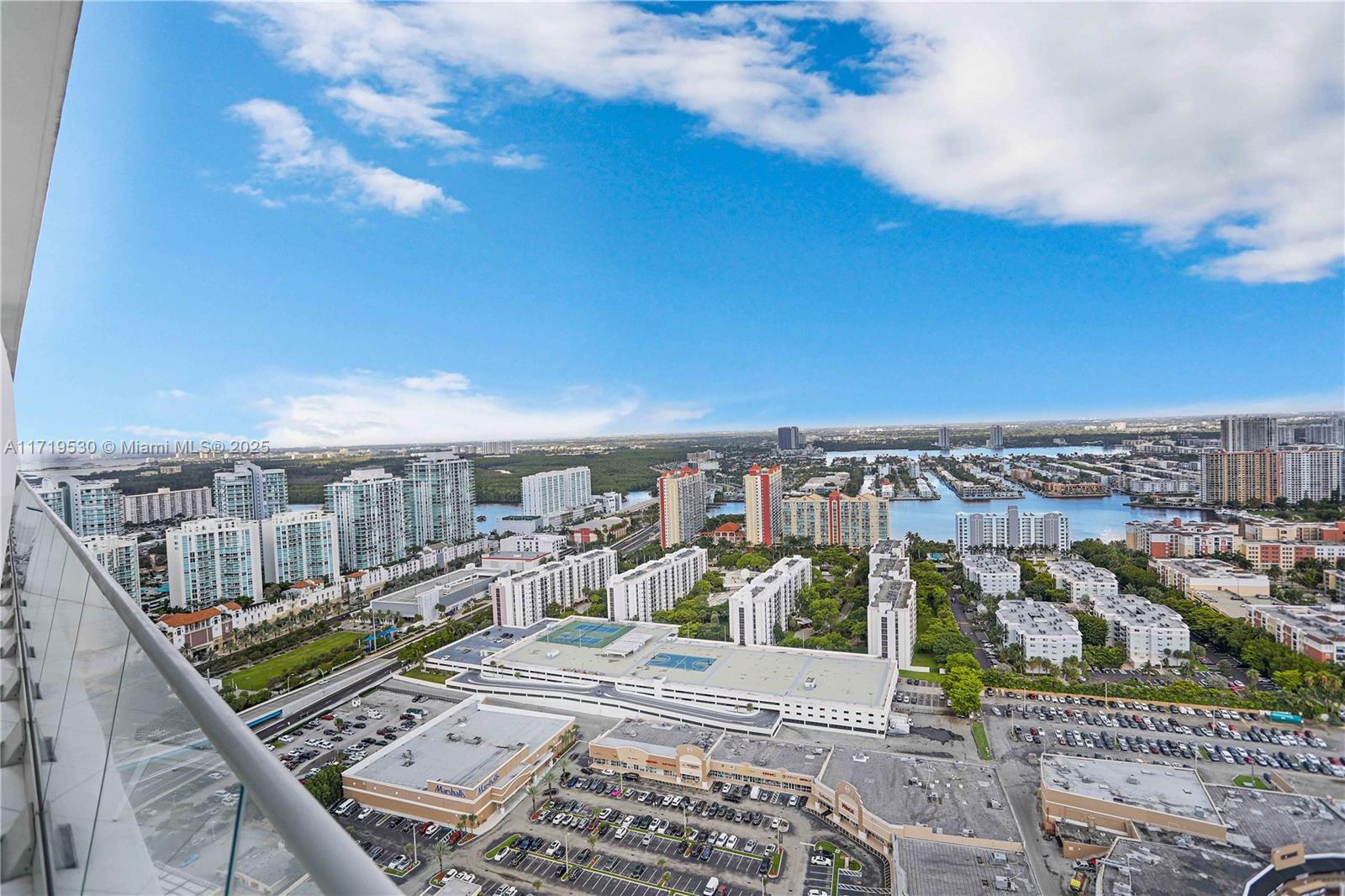 16901 Collins Ave # 3403