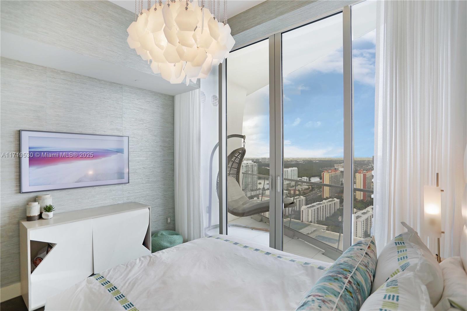 16901 Collins Ave # 3403