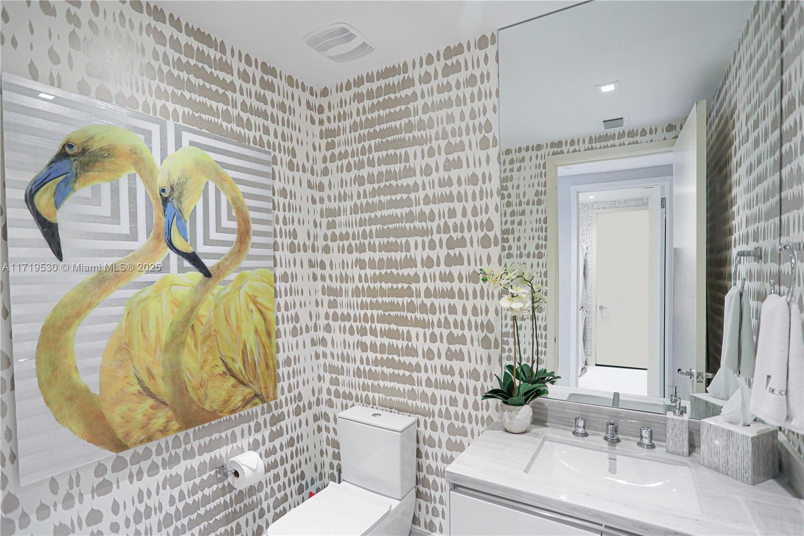 16901 Collins Ave # 3403