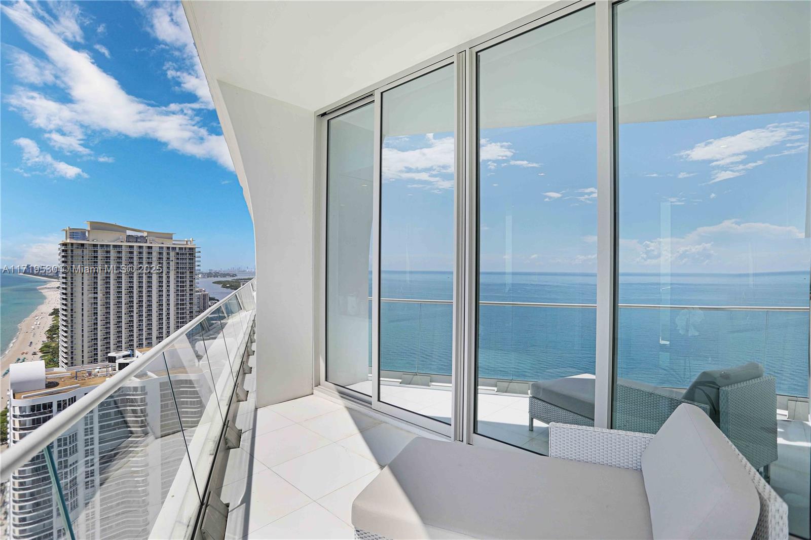16901 Collins Ave # 3403