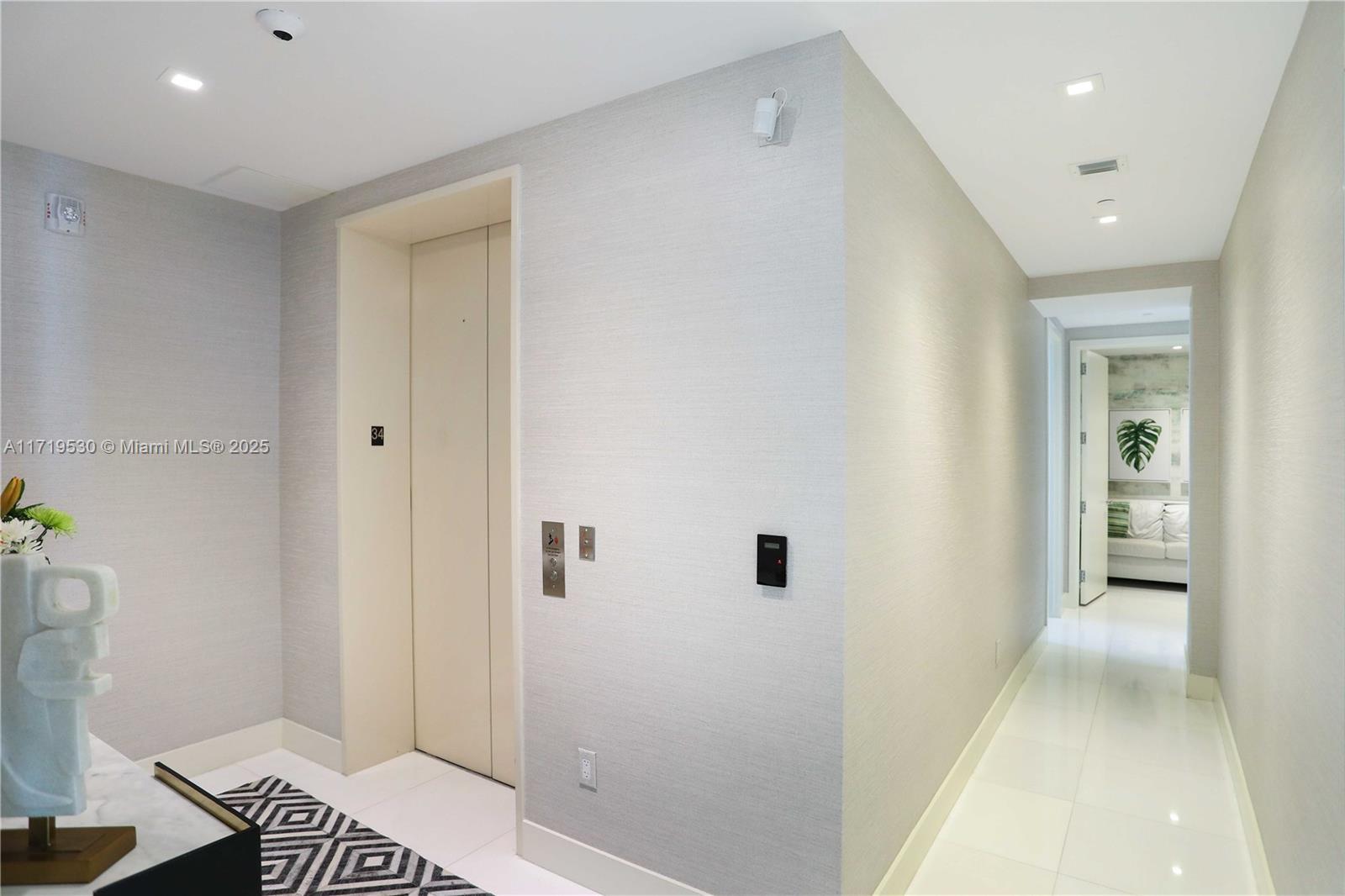 16901 Collins Ave # 3403