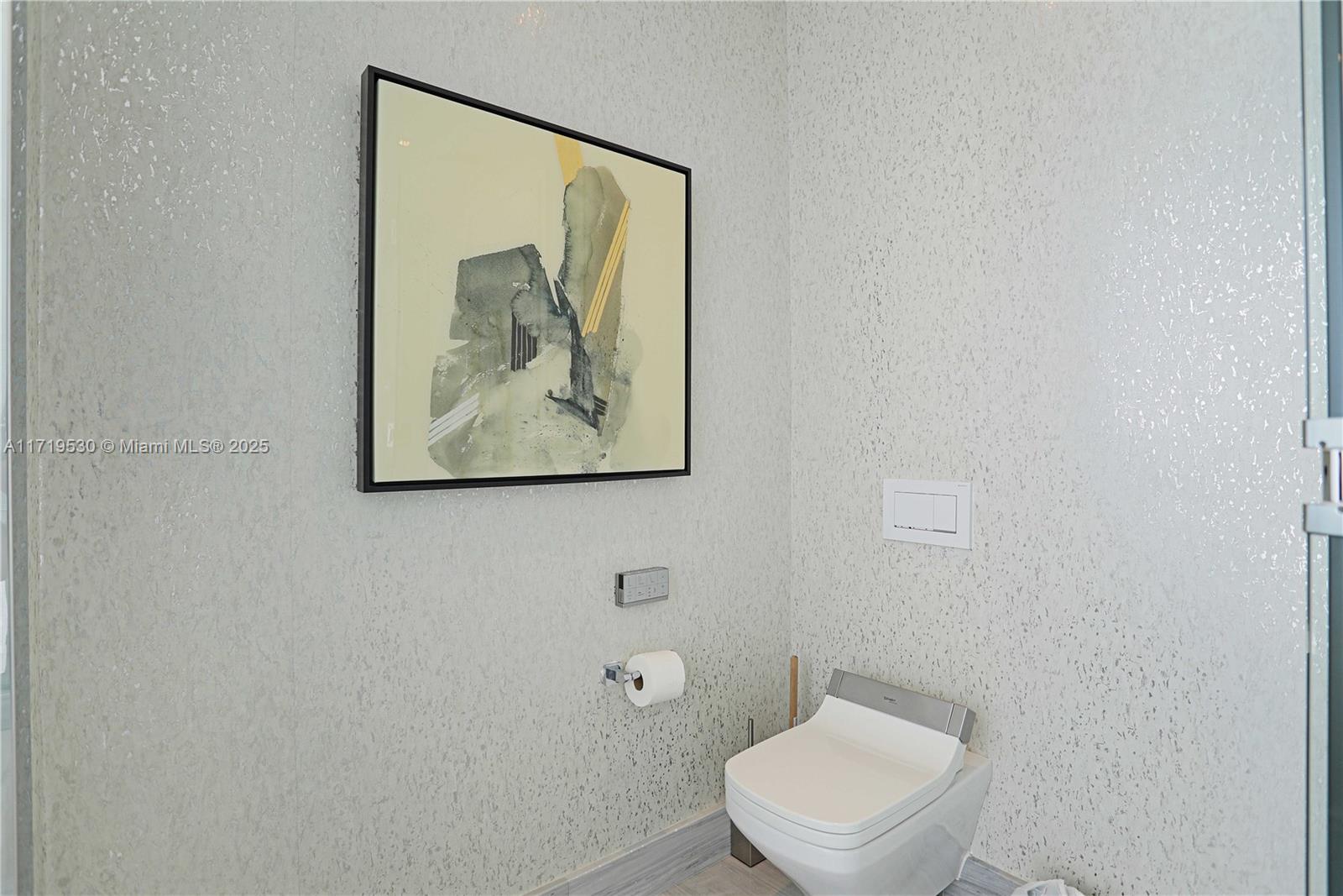 16901 Collins Ave # 3403