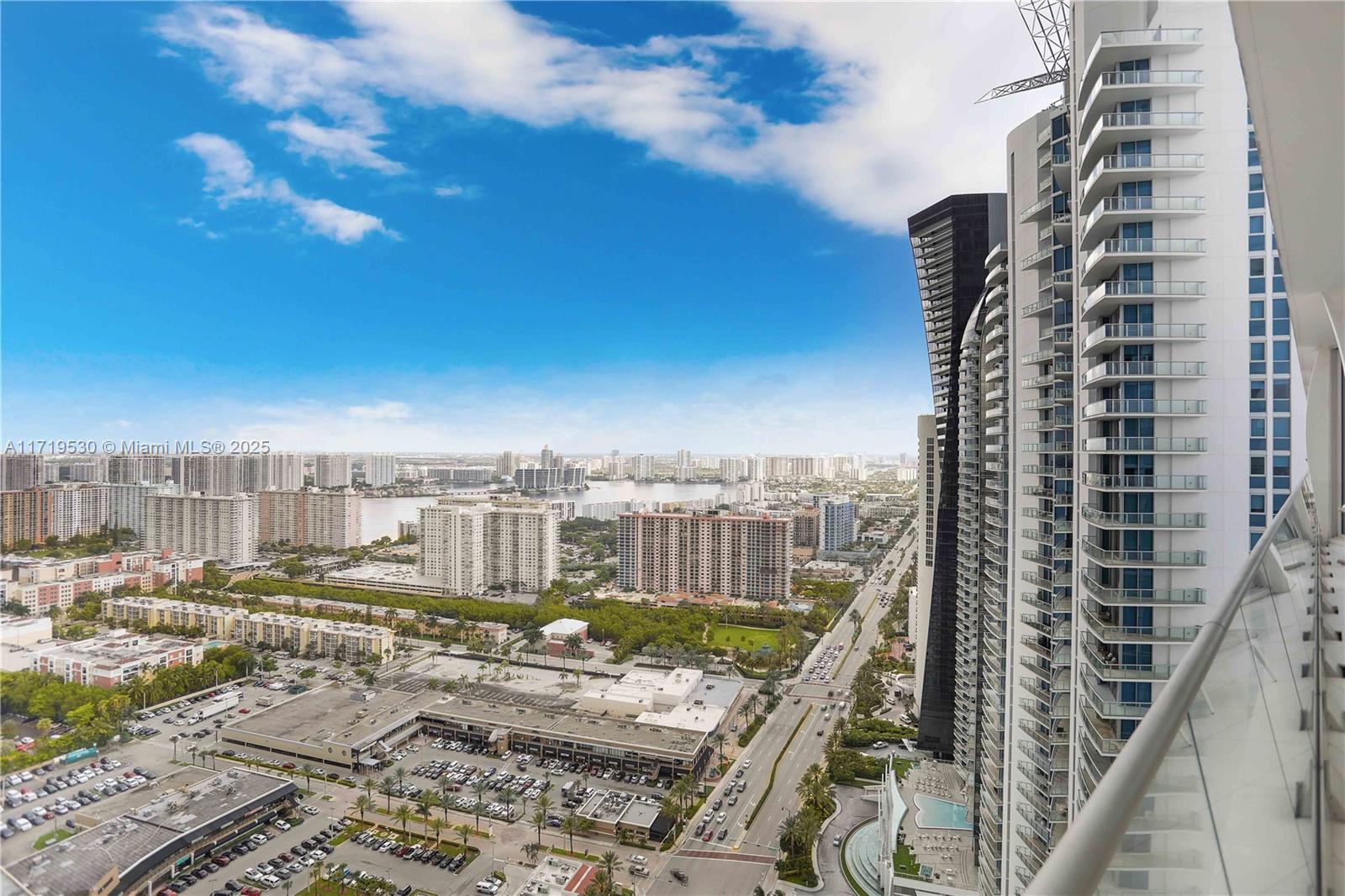 16901 Collins Ave # 3403