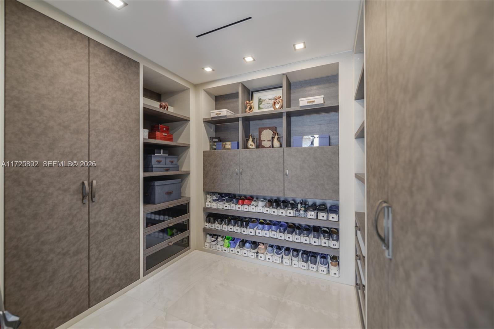 17141 Collins Ave # 3602