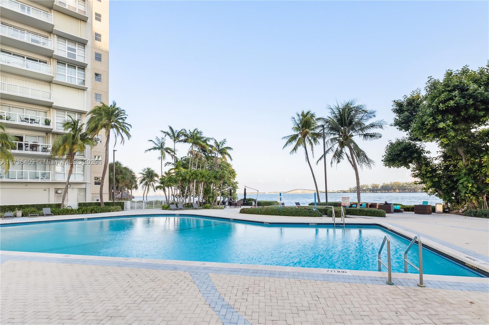 2451 Brickell Ave # 18T