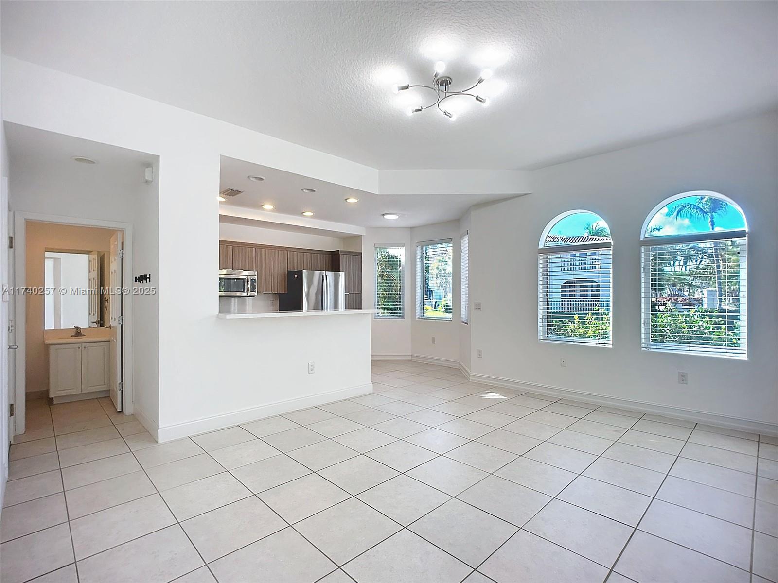 3102 NE 210th Ter # 3102