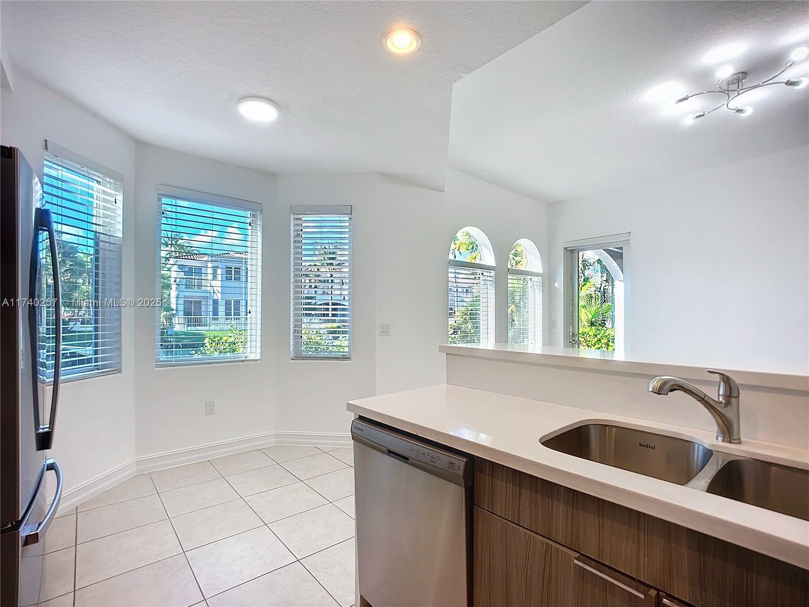 3102 NE 210th Ter # 3102