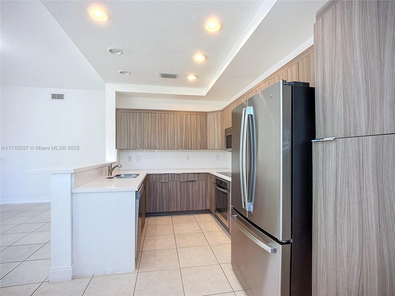 3102 NE 210th Ter # 3102