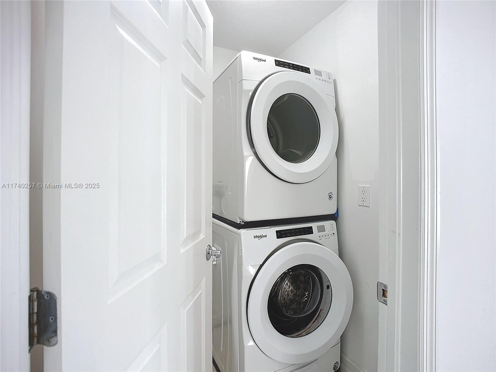 3102 NE 210th Ter # 3102