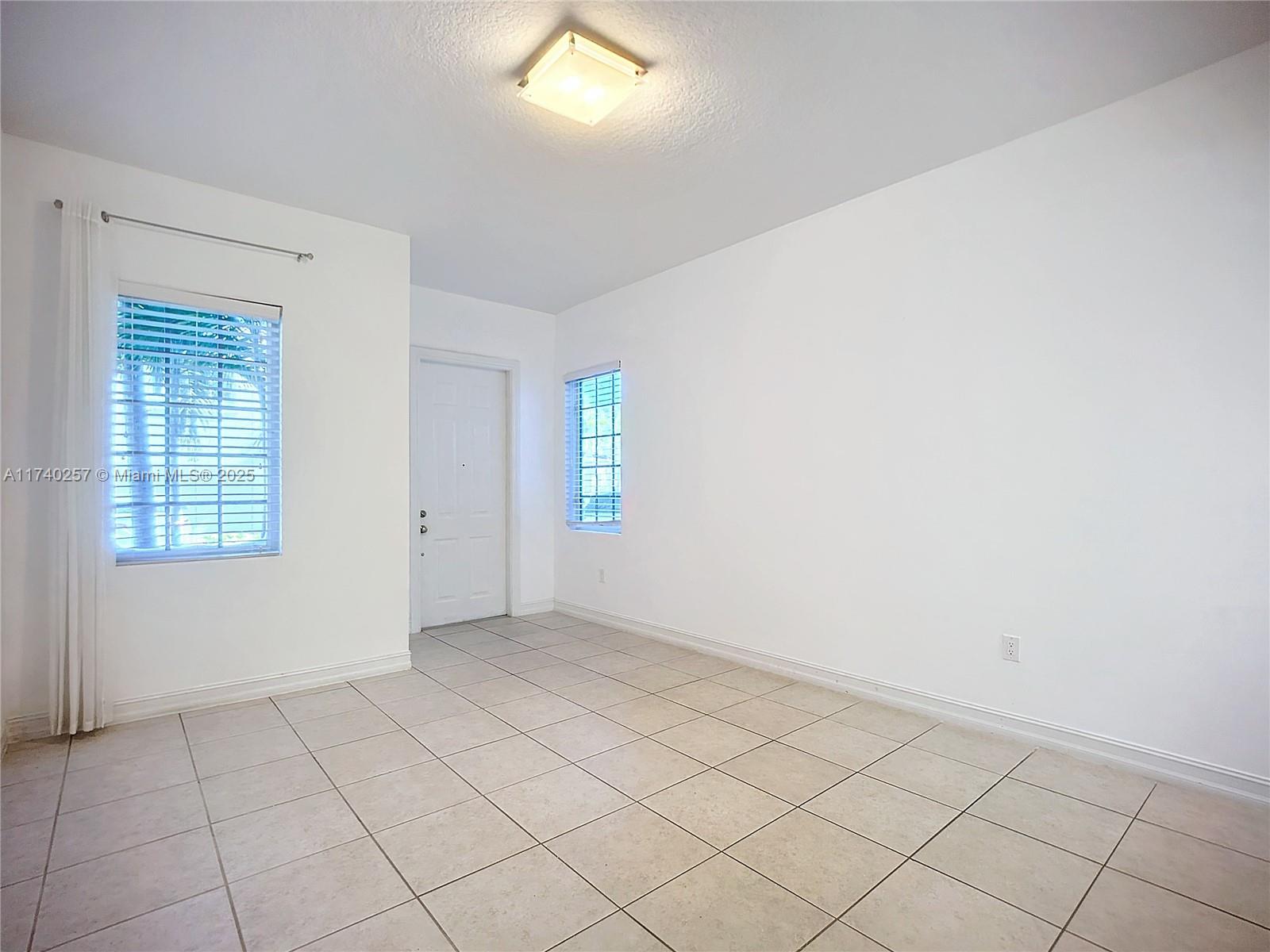 3102 NE 210th Ter # 3102