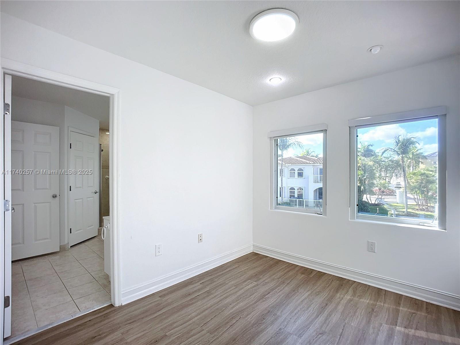 3102 NE 210th Ter # 3102