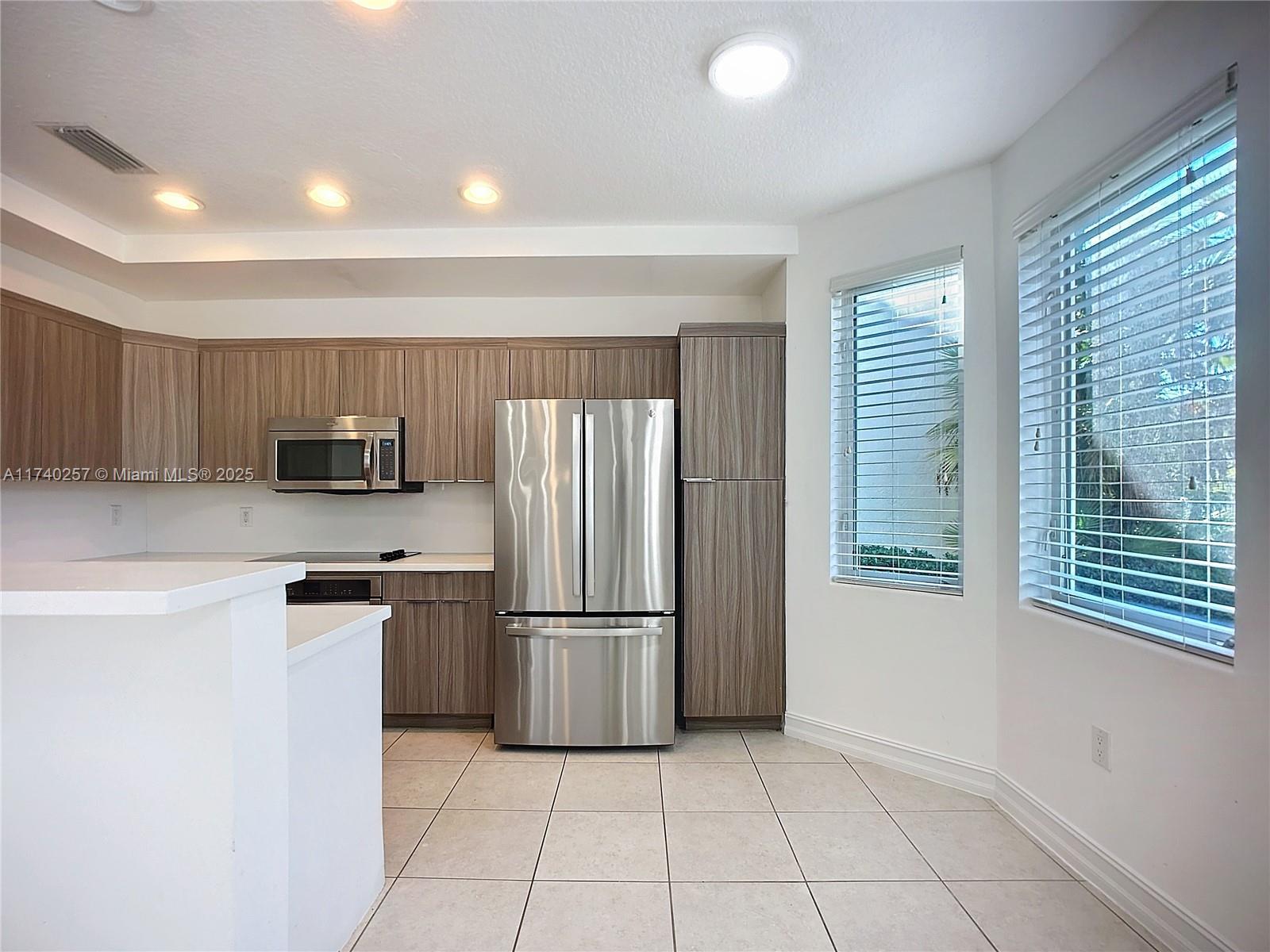 3102 NE 210th Ter # 3102