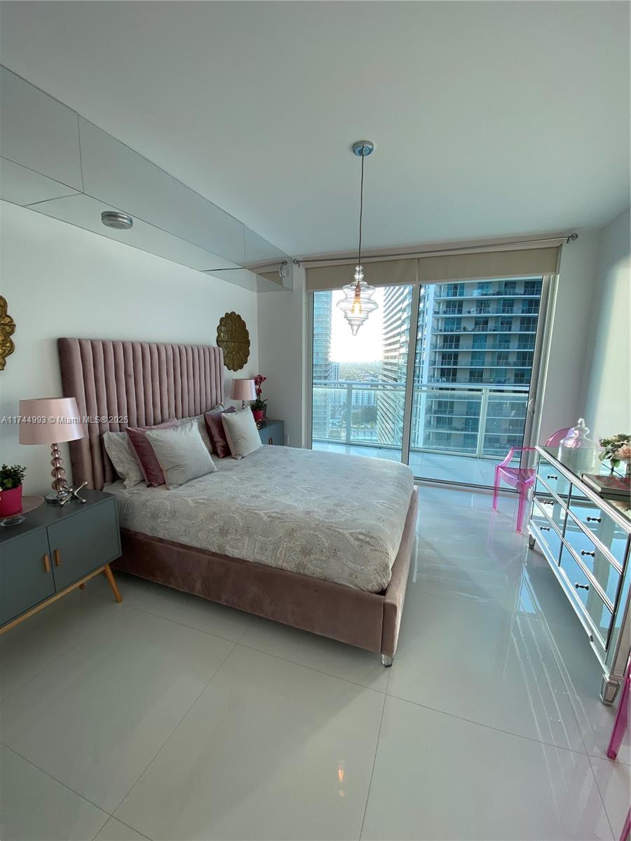 1080 Brickell Ave # 2309