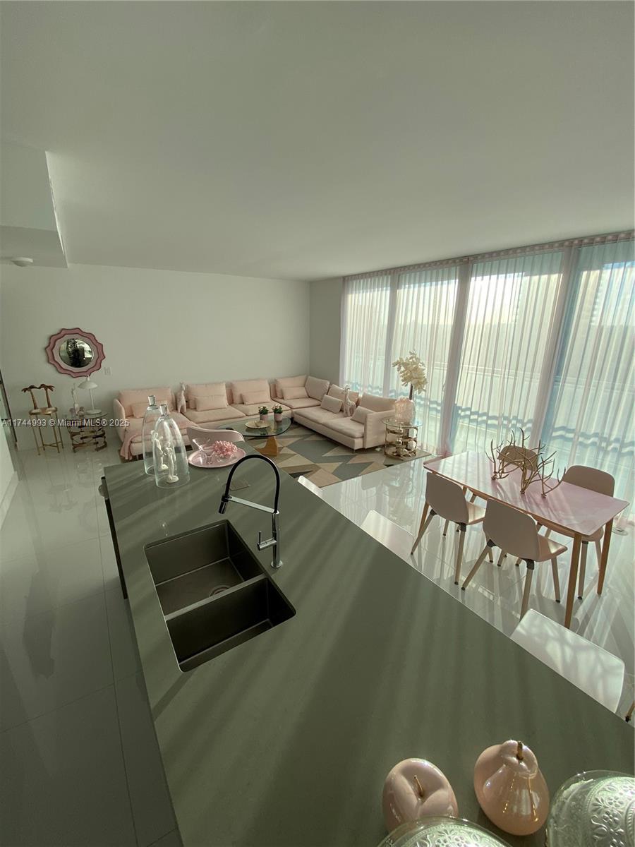 1080 Brickell Ave # 2309