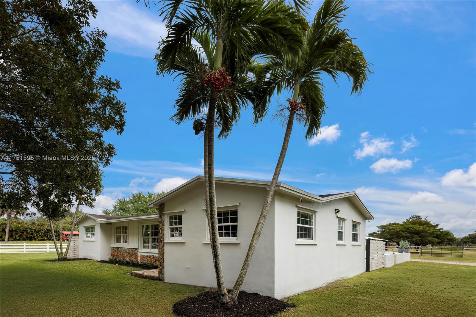 1970 SW 115th Ave