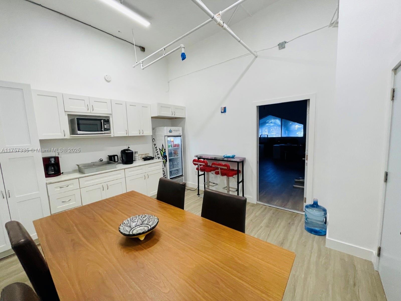 5601 Collins Ave # 7B Unit: CU-7B
