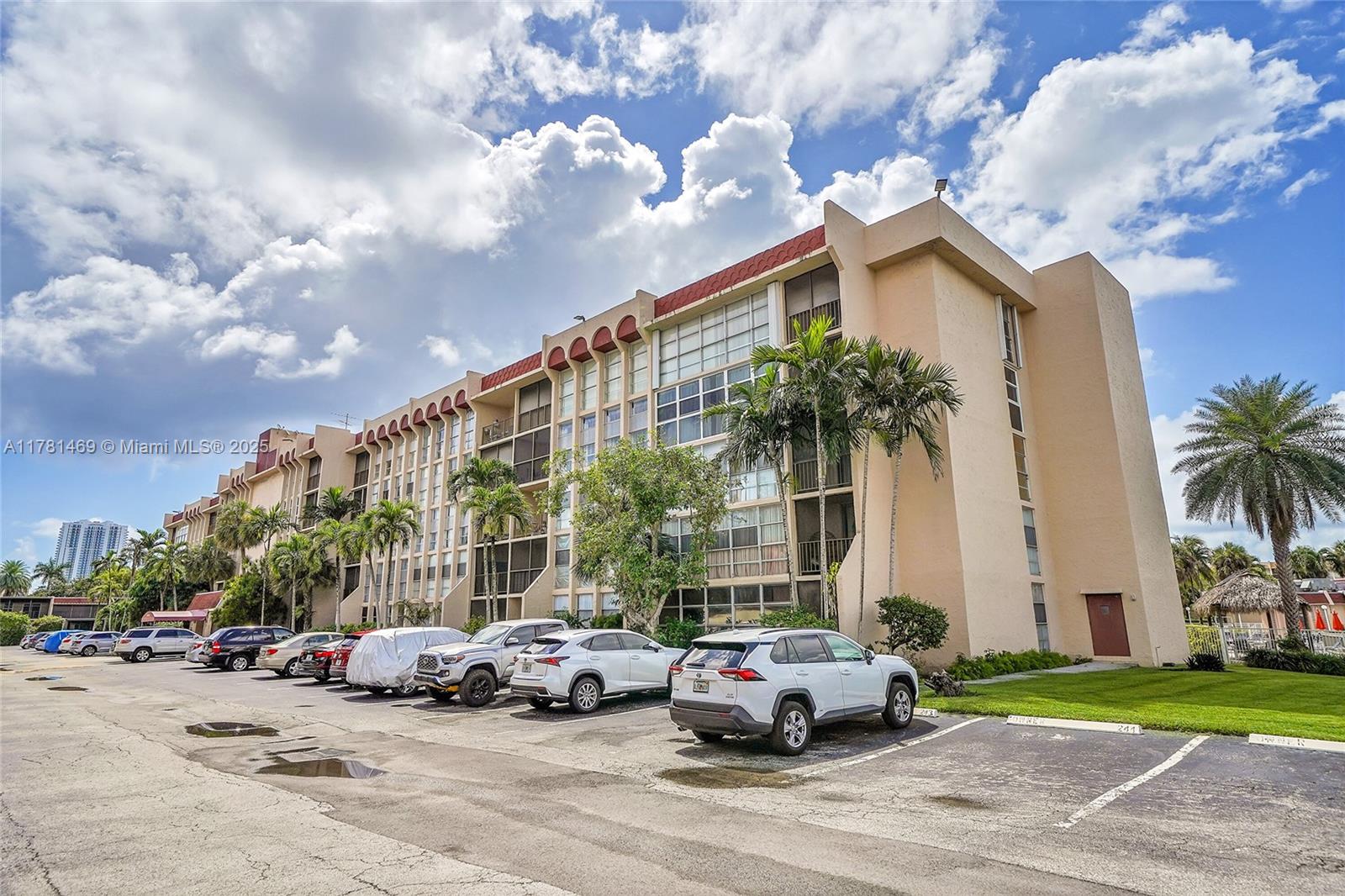 2001 Atlantic Shores Blvd # 220