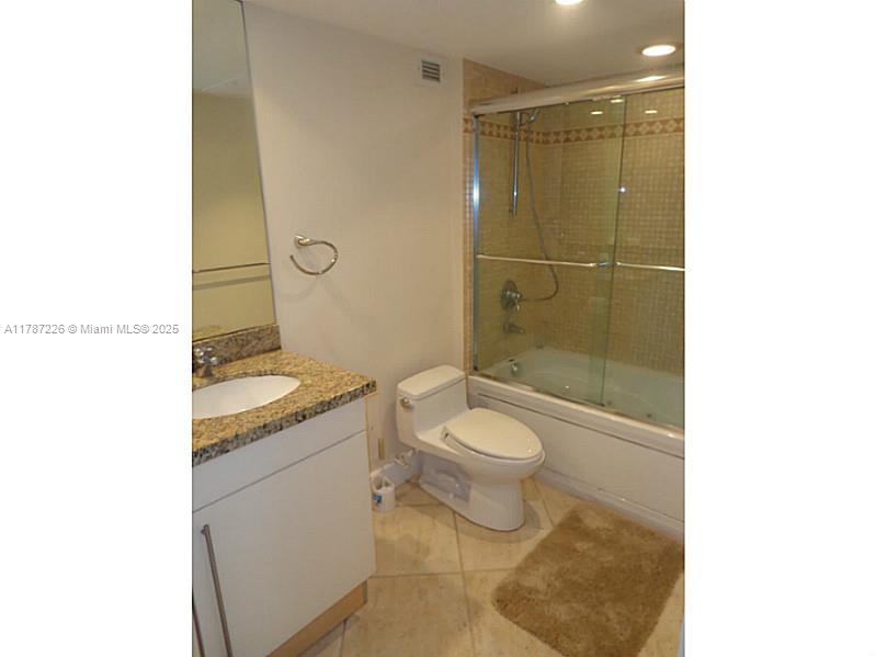 2301 COLLINS AV # 1221