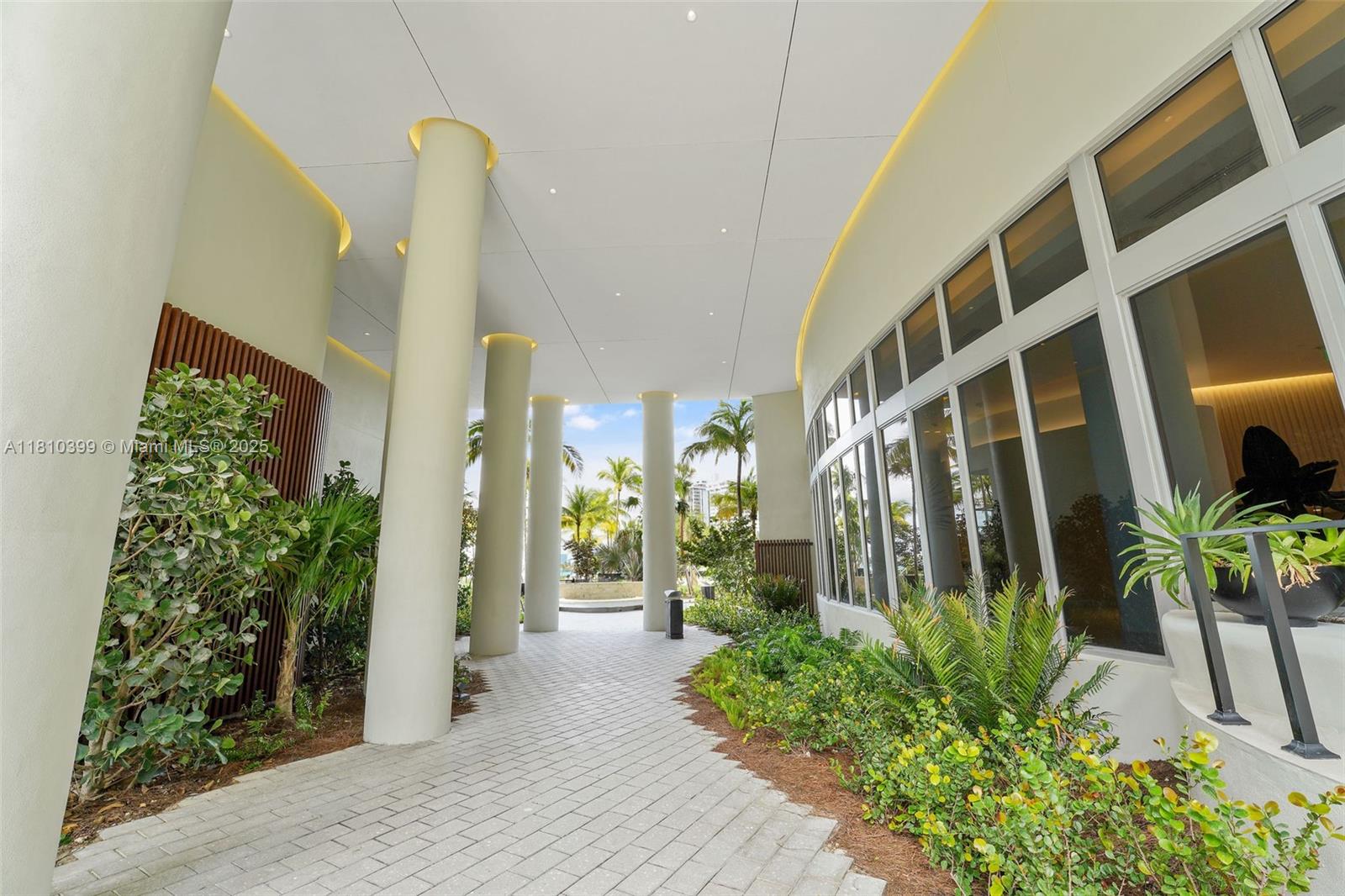 1500 Bay Rd # 0910 Unit: N-0910