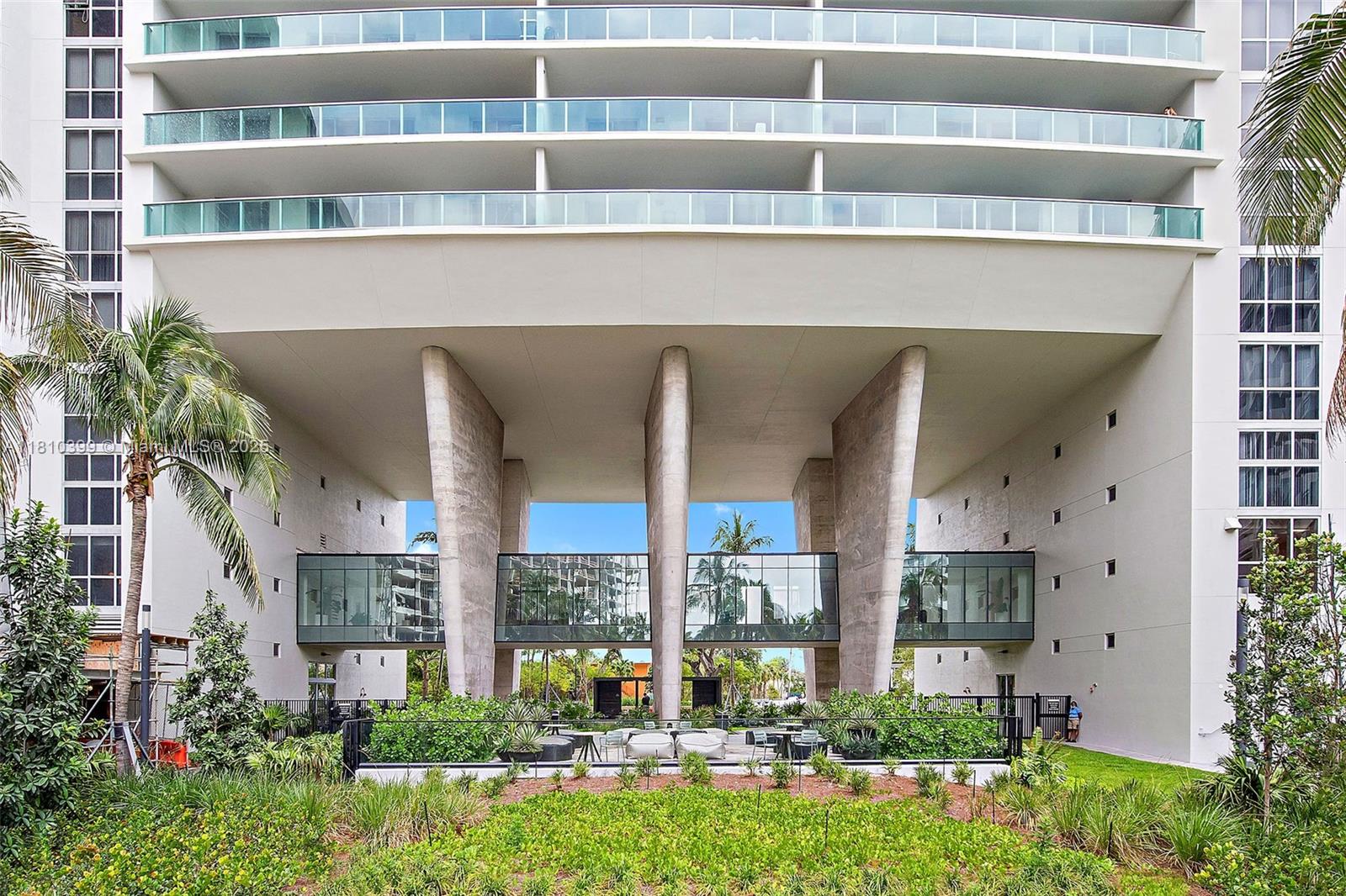 1500 Bay Rd # 0910 Unit: N-0910