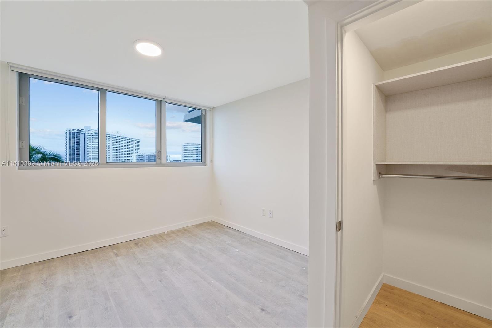 1500 Bay Rd # 0910 Unit: N-0910