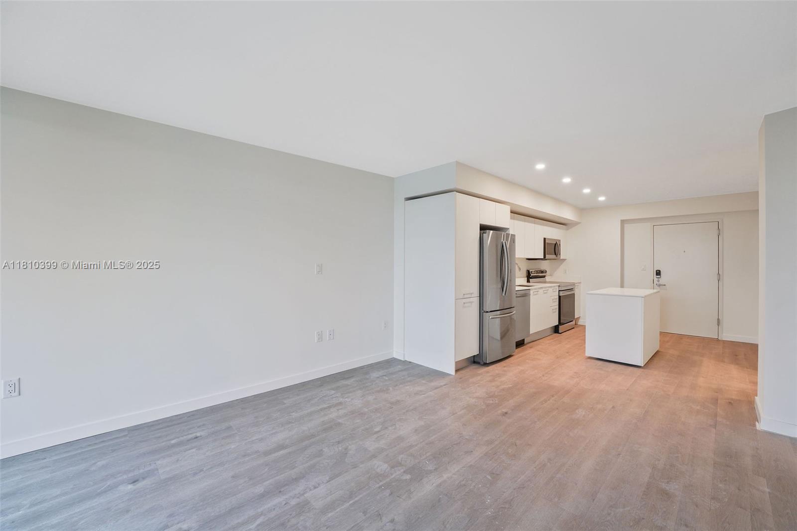 1500 Bay Rd # 0910 Unit: N-0910