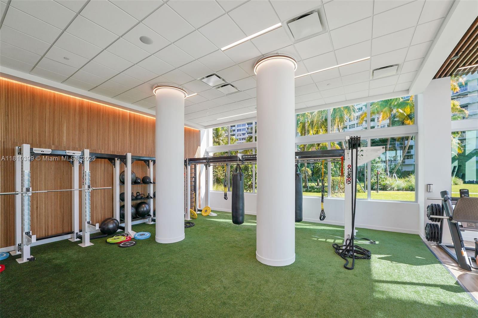 1500 Bay Rd # 0910 Unit: N-0910