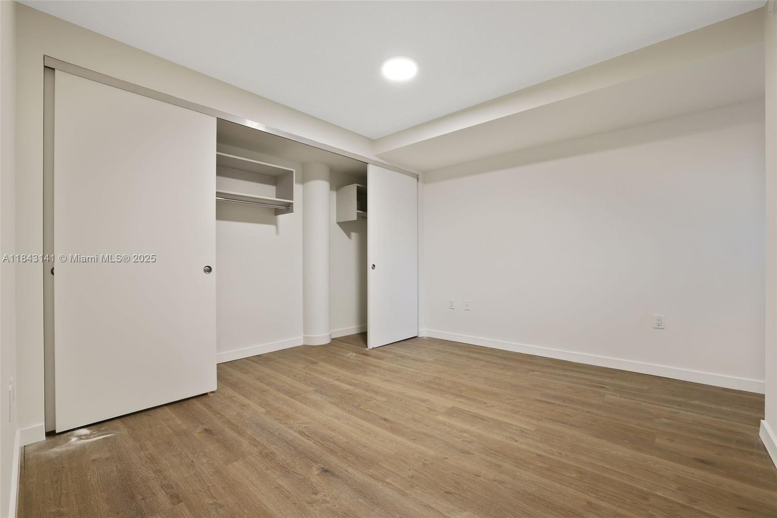 1500 Bay Rd # 0927 Unit: N-0927