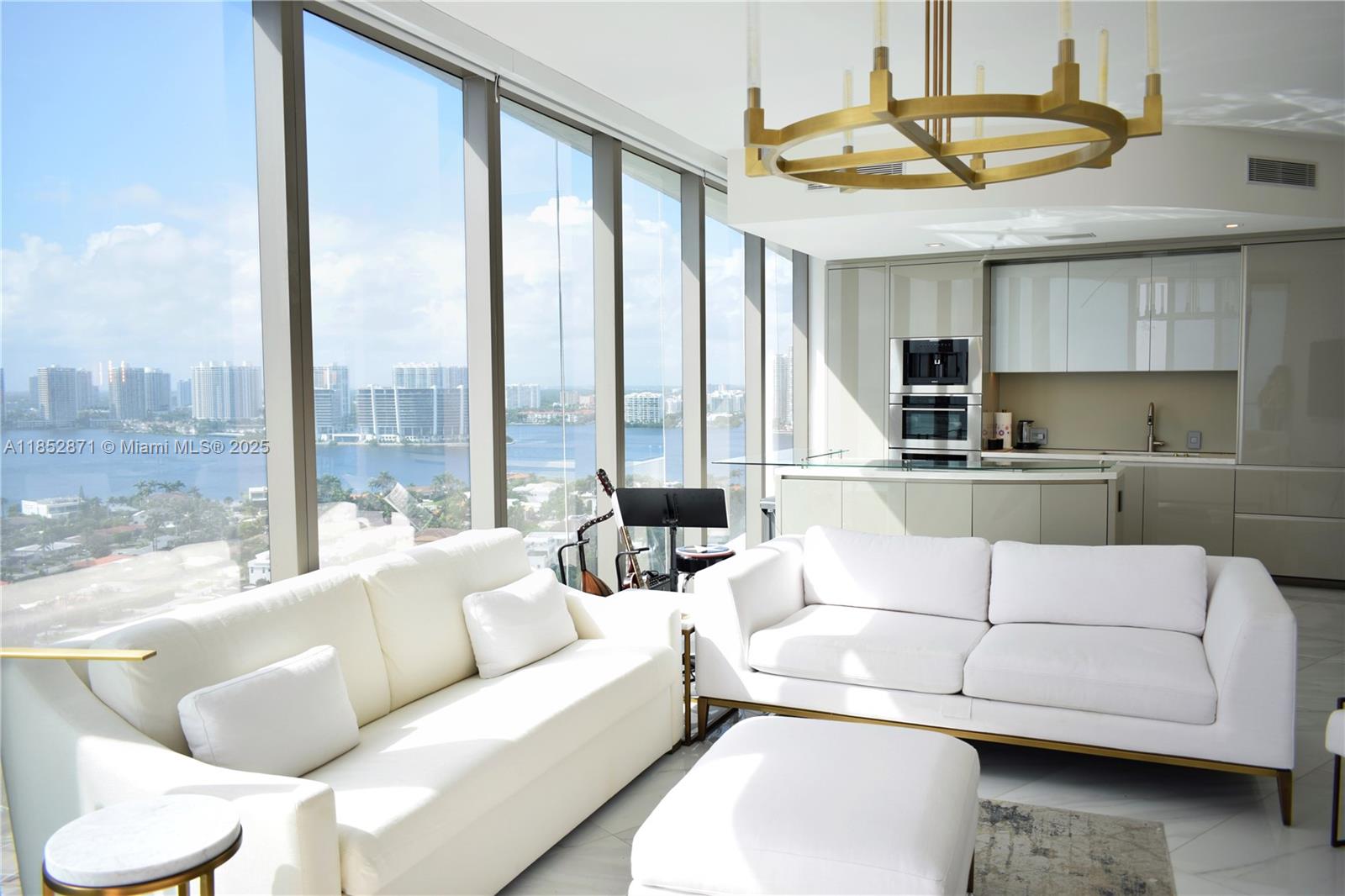 18975 Collins Ave # 1804
