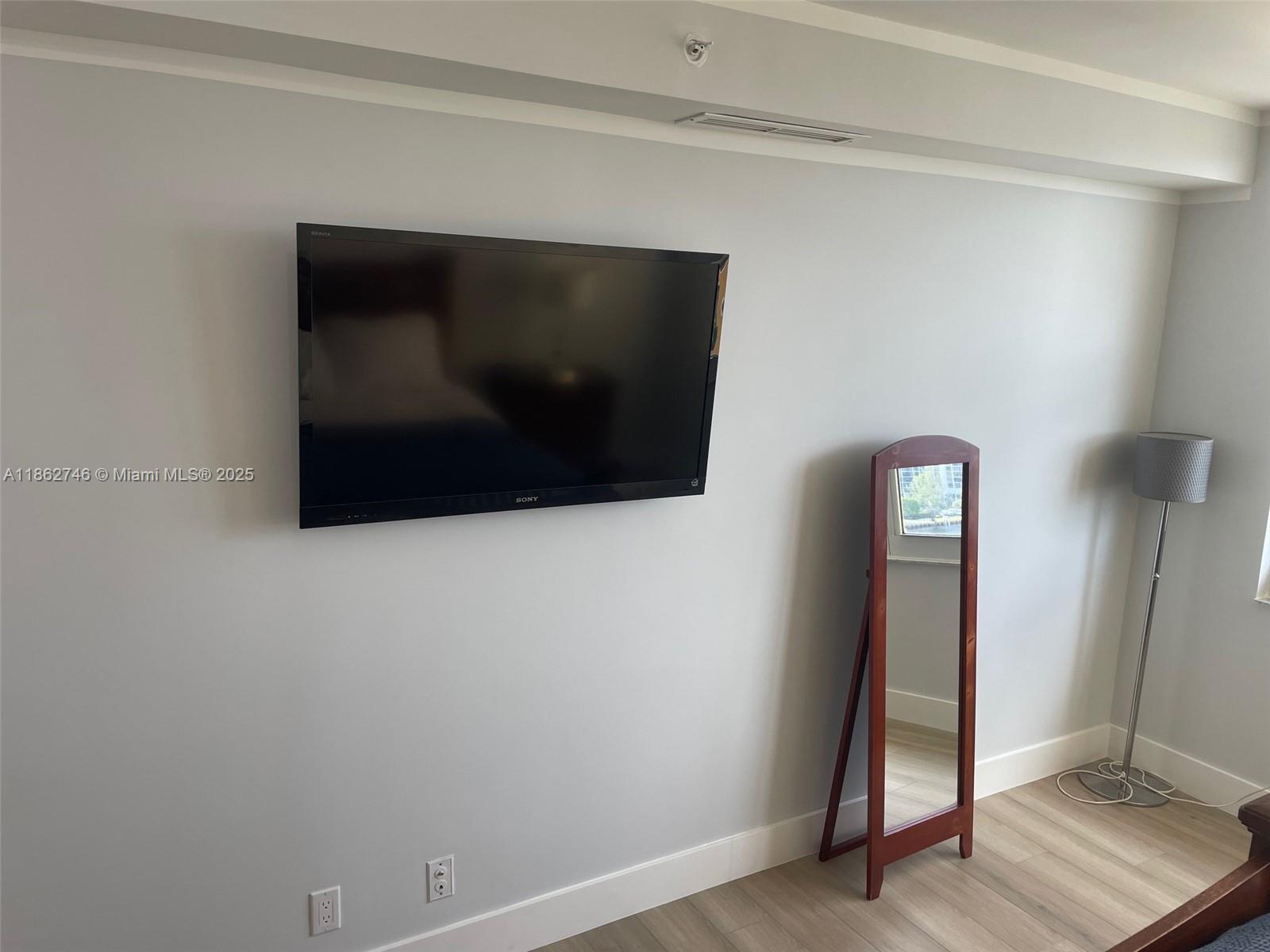 2501 S Ocean Dr Unit: 1233 (Available NOW)