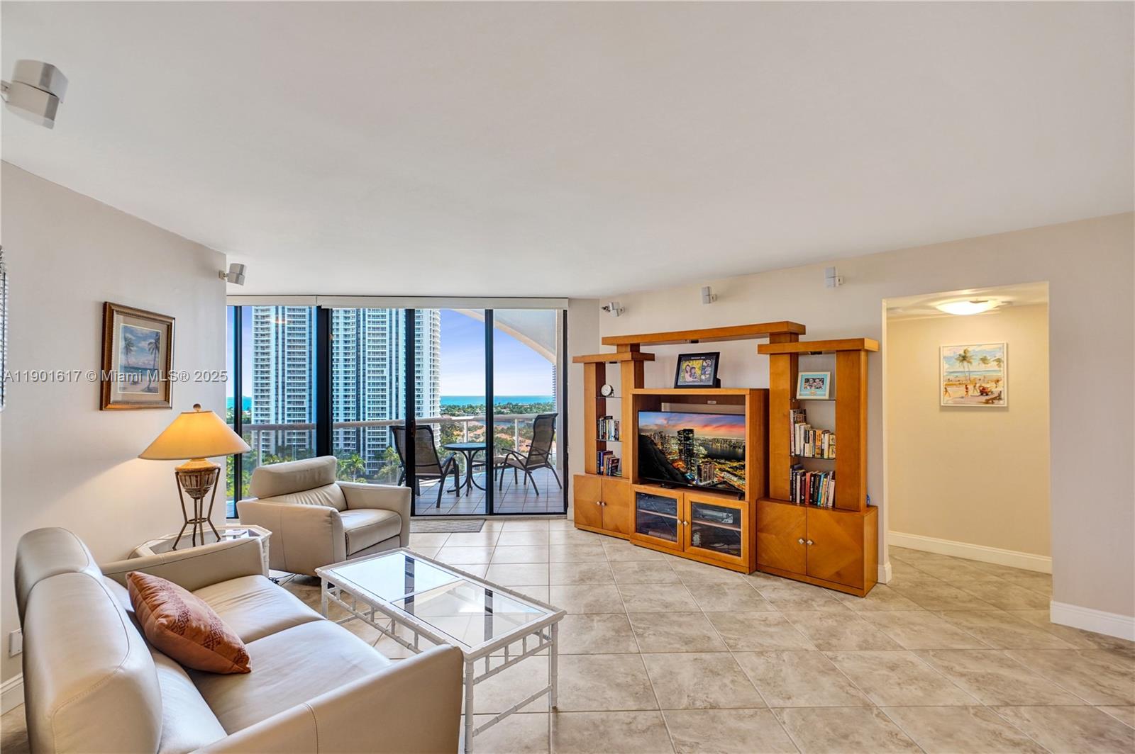 3610 Yacht Club Dr Unit: PH07