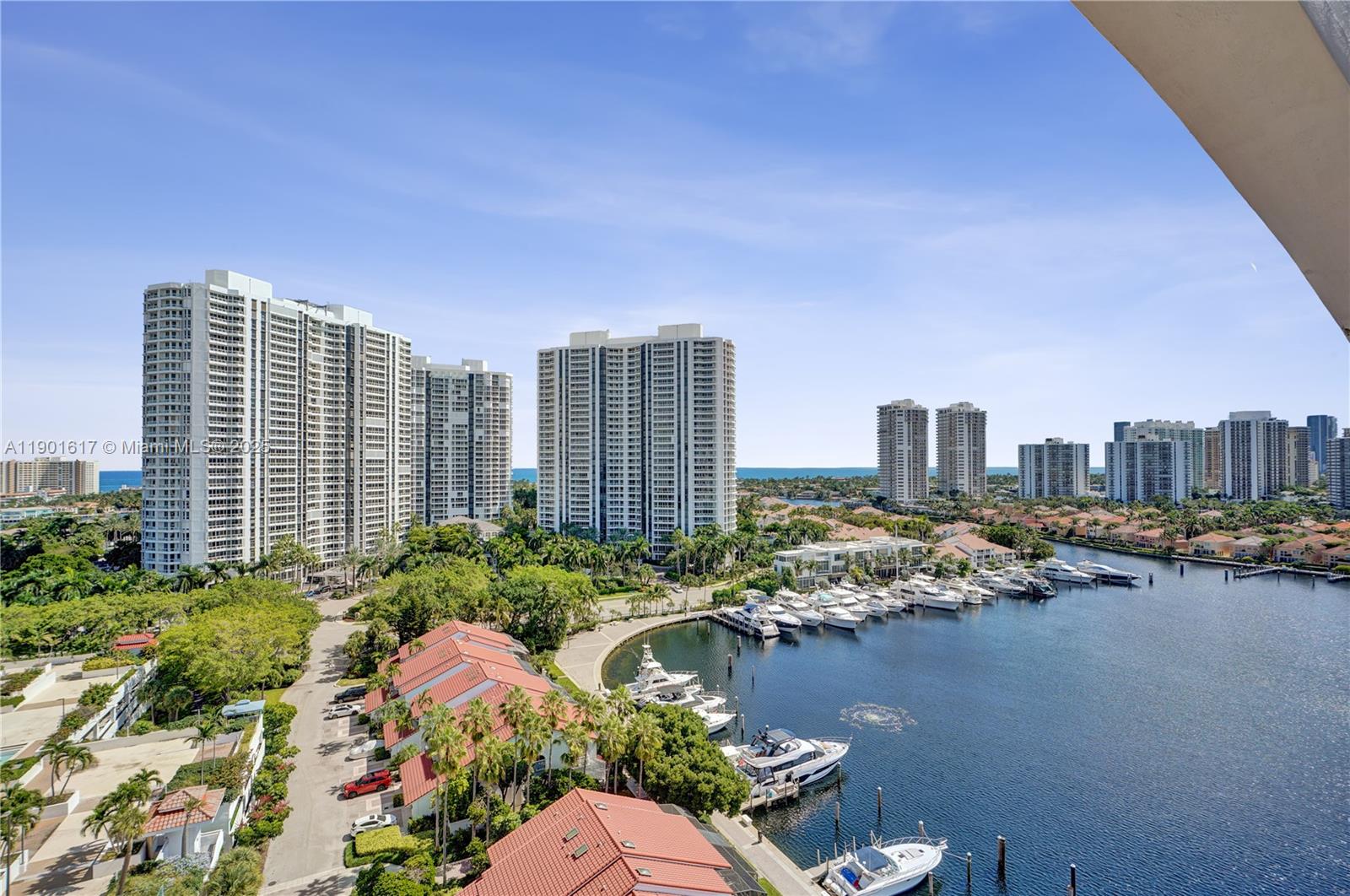 3610 Yacht Club Dr Unit: PH07