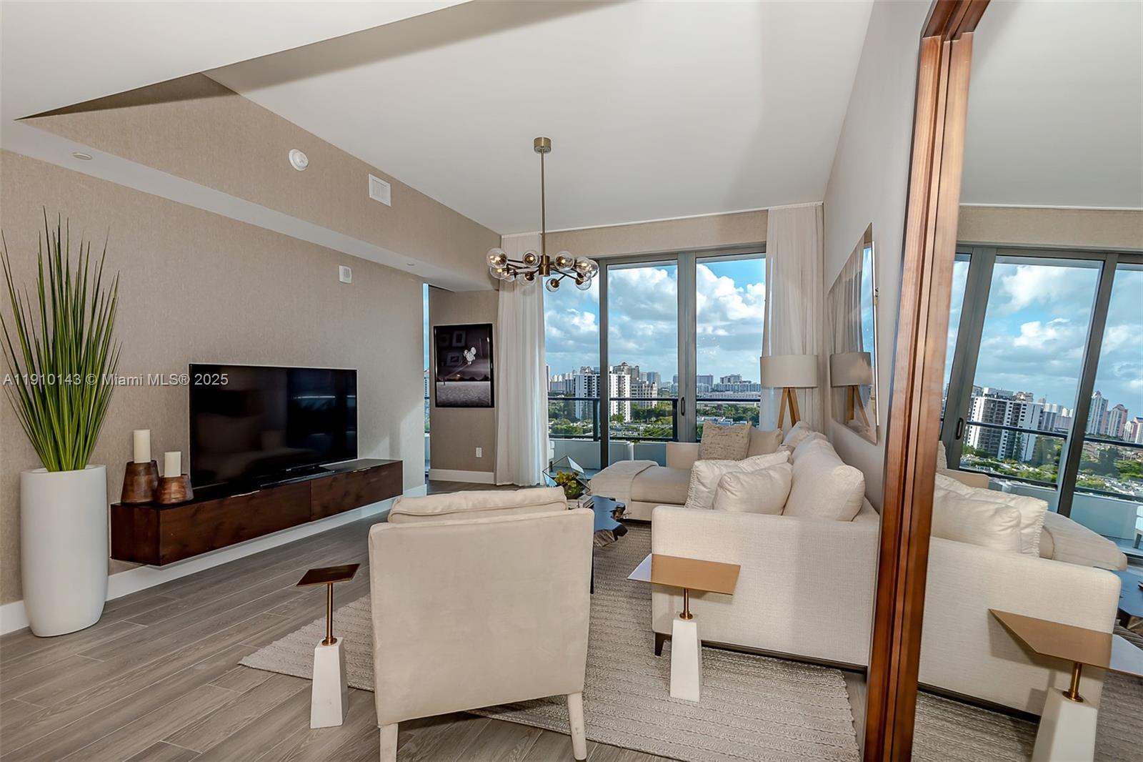 2960 NE 207th St # 1112