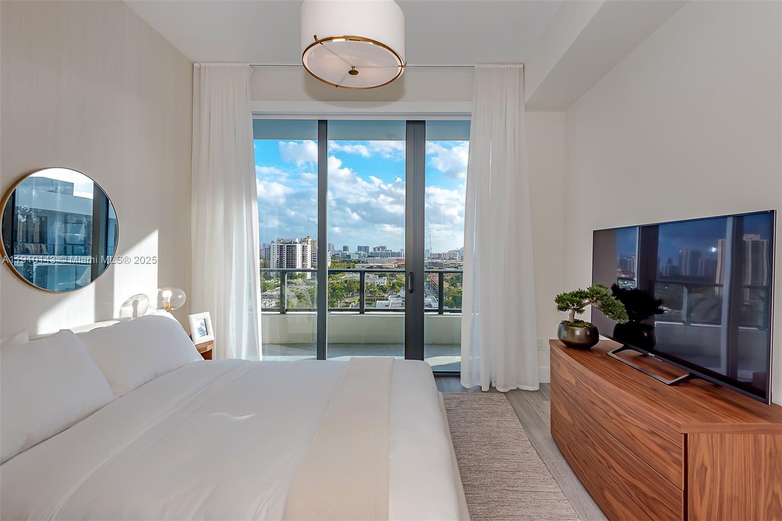 2960 NE 207th St # 1112