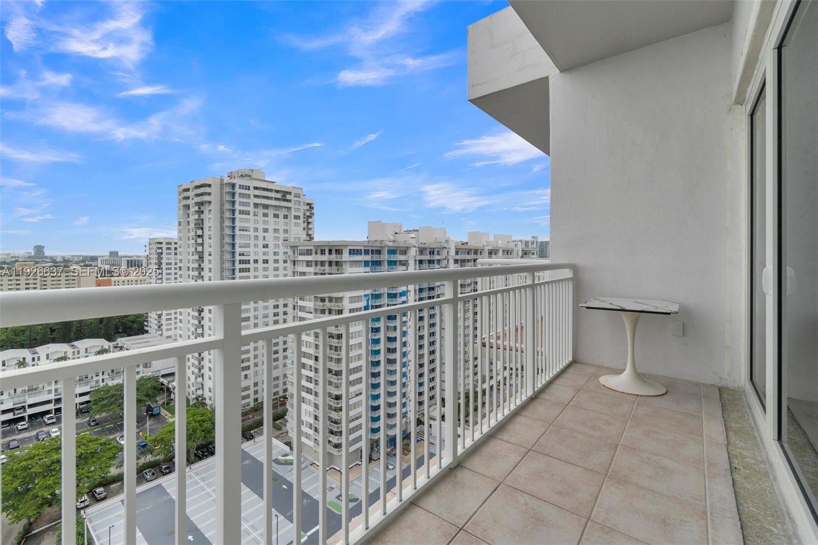 18011 Biscayne Blvd Unit: PH04