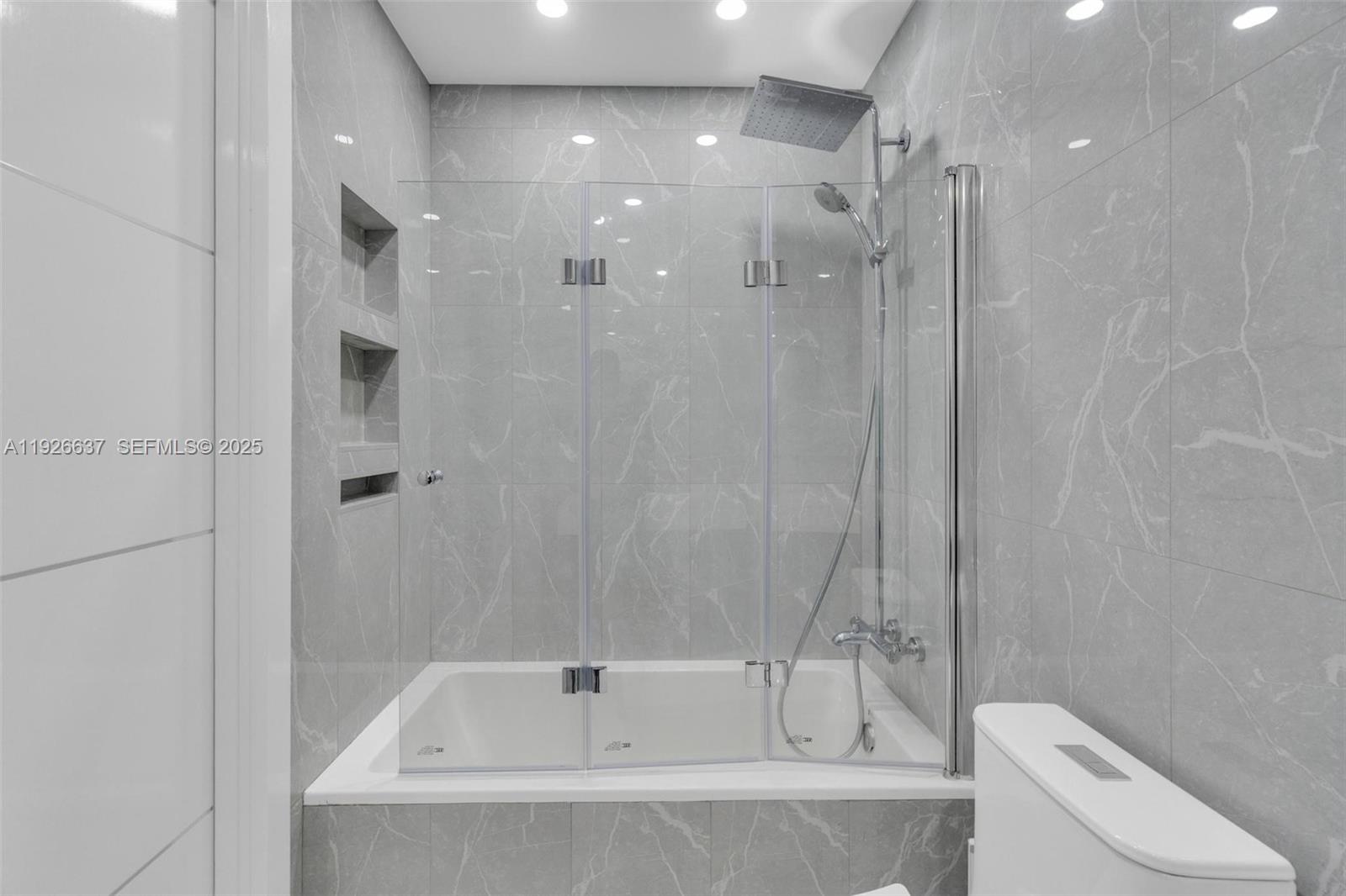 18011 Biscayne Blvd Unit: PH04