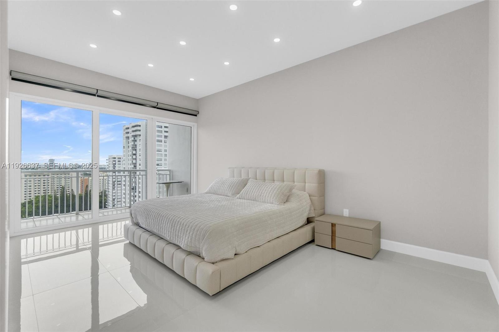 18011 Biscayne Blvd Unit: PH04