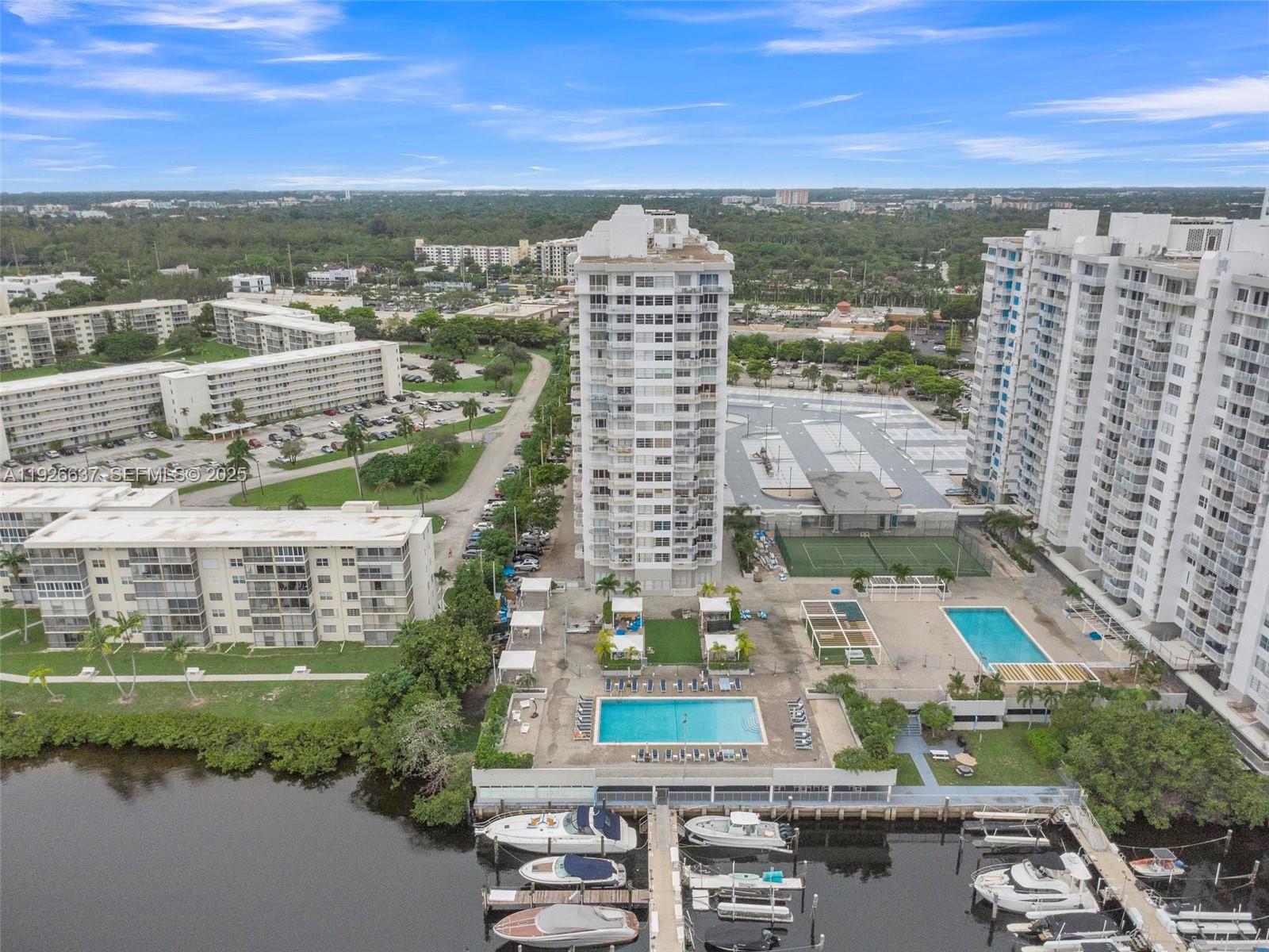 18011 Biscayne Blvd Unit: PH04